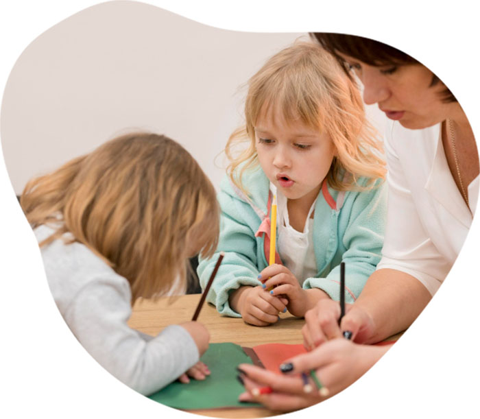 Dwujęzyczność od przedszkola – jak to wpływa na rozwój dziecka