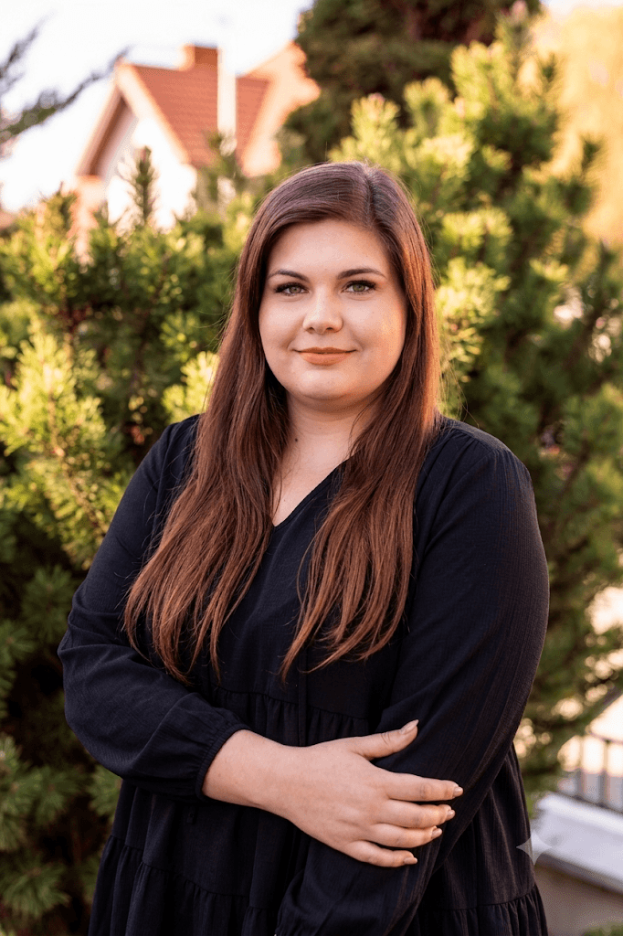 Kinga Kinga English Teacher